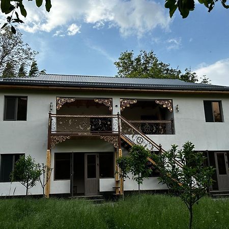 Hayat Nuratau Mountain Guesthouse Yukary-Ukhum Bagian luar foto