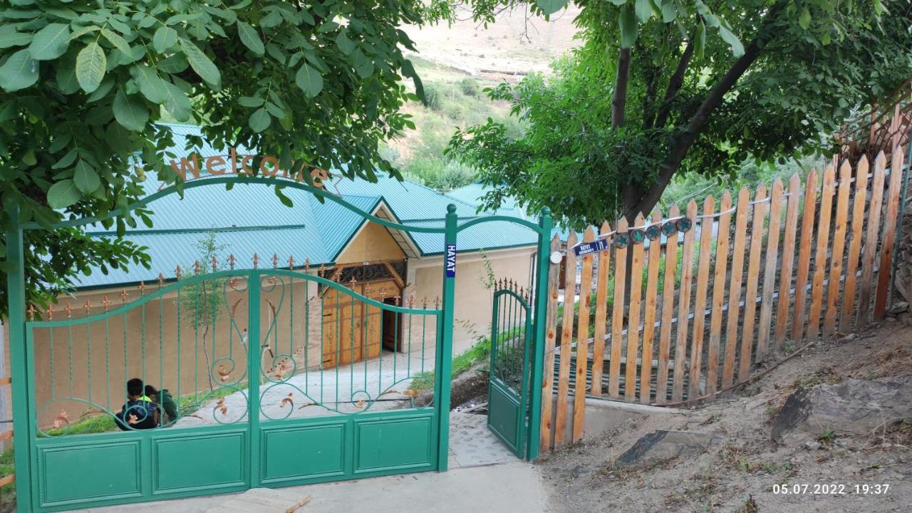 Hayat Nuratau Mountain Guesthouse Yukary-Ukhum Bagian luar foto