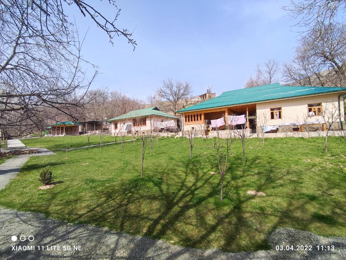 Hayat Nuratau Mountain Guesthouse Yukary-Ukhum Bagian luar foto