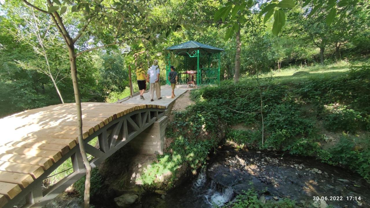 Hayat Nuratau Mountain Guesthouse Yukary-Ukhum Bagian luar foto