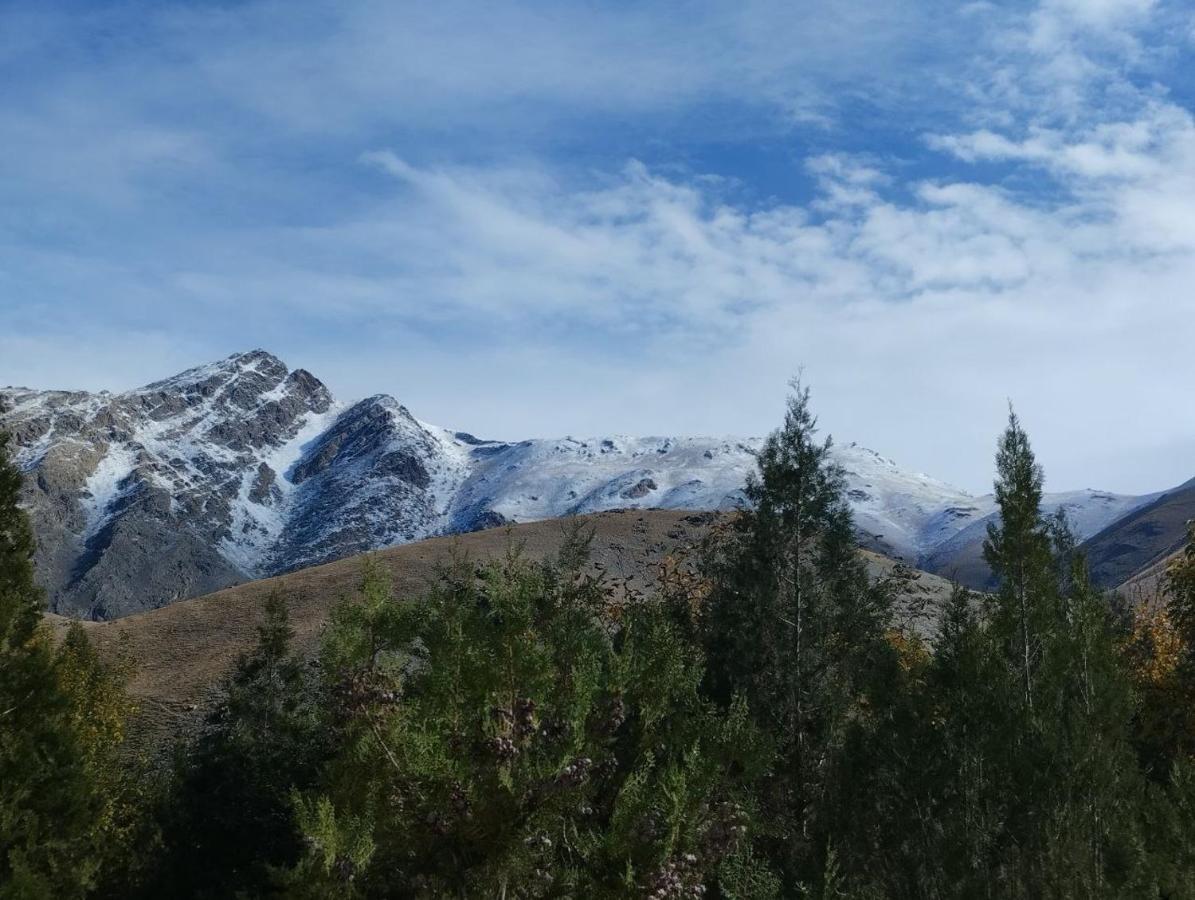 Hayat Nuratau Mountain Guesthouse Yukary-Ukhum Bagian luar foto